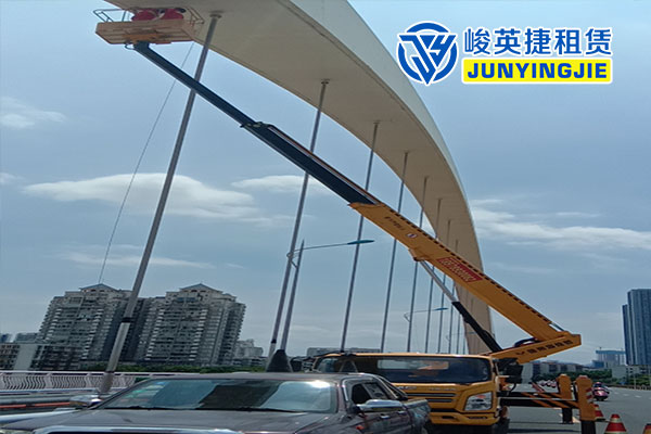 天等柳州桥梁检测施工现场